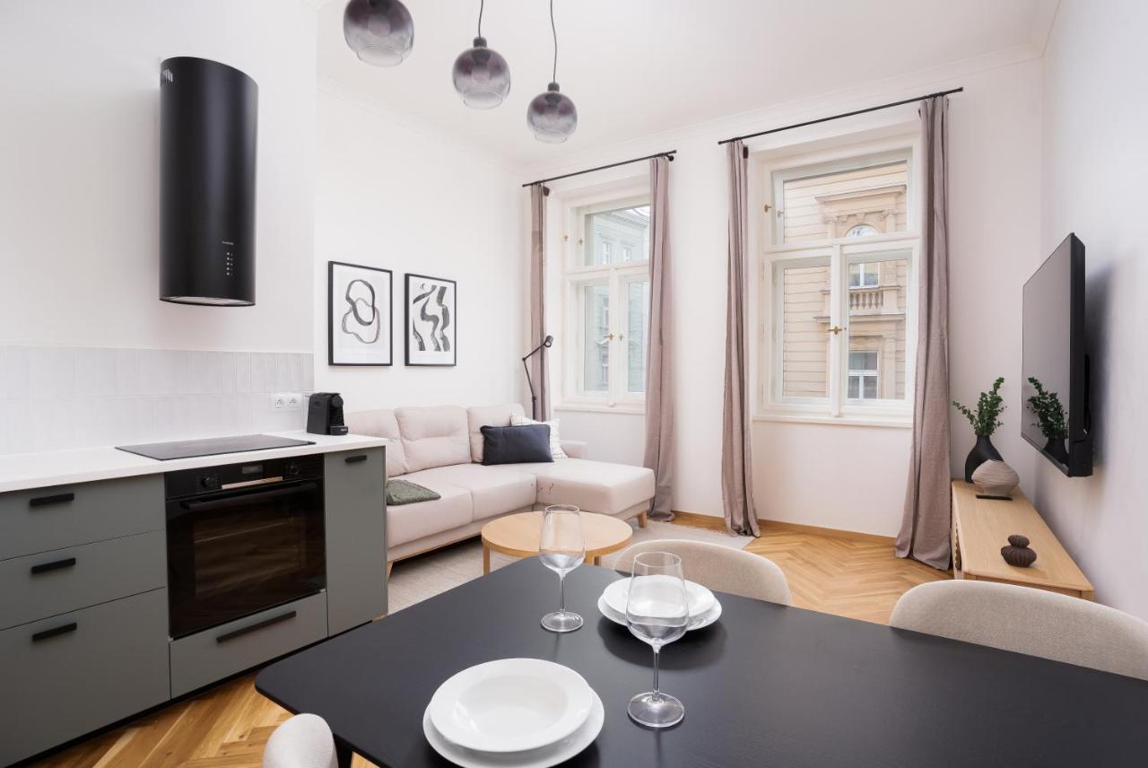 Days - Bright Flat - Small Balcony - Quiet Area Apartamento